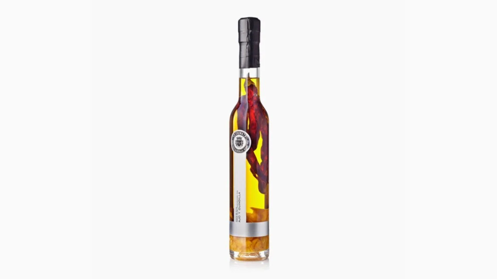 Garlic & Chili Flavoured Extra Virgin Olive Oil (250ml), La Chinata